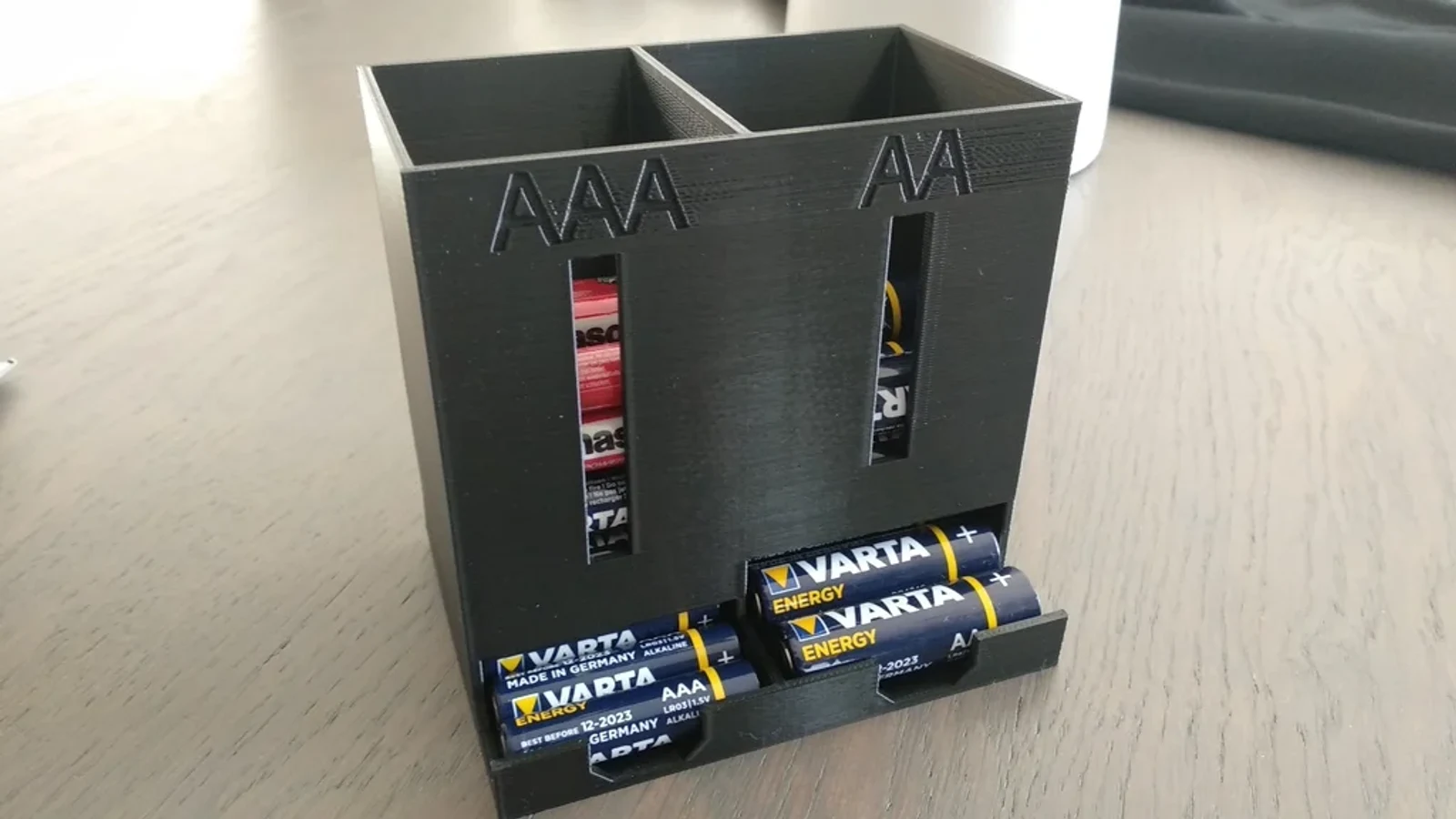 Battery Dispenser (AA & AAA)